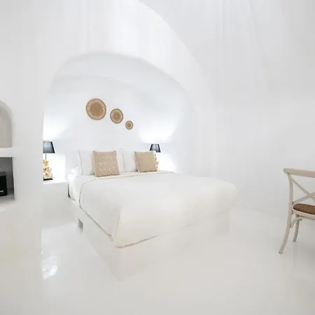 Ambi Villas Santorini Oia  Exterior photo